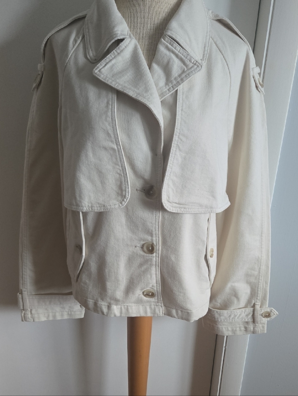 Banana Republic Cream Short Jacket